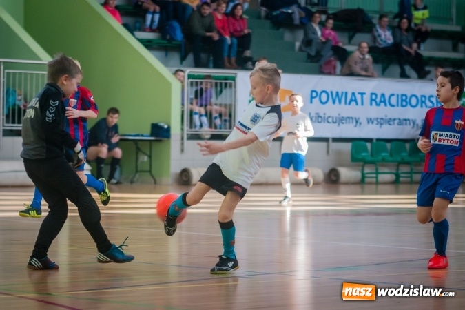 Zdjęcie w galerii na portalu naszwodzislaw.com: Unia Turza Śląska zwycięzcą I Charytatywnego Turnieju Halowej Piłki Nożnej wiadomości z regionu