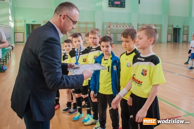 Zdjęcie w galerii na portalu naszwodzislaw.com: Unia Turza Śląska zwycięzcą I Charytatywnego Turnieju Halowej Piłki Nożnej wiadomości z regionu