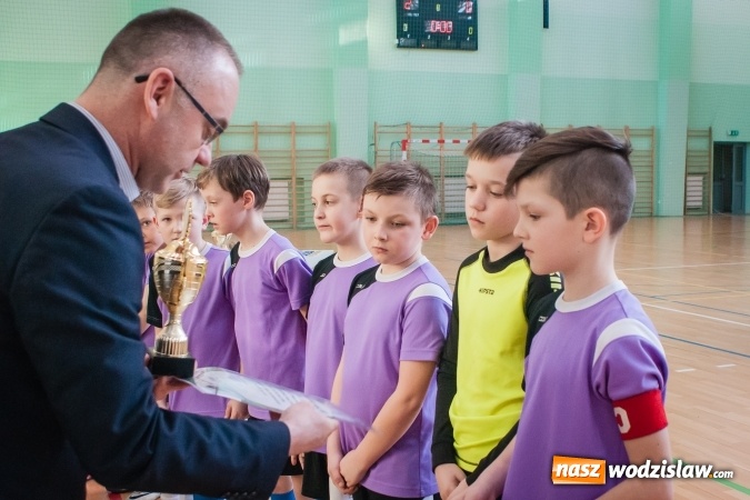 Zdjęcie w galerii na portalu naszwodzislaw.com: Unia Turza Śląska zwycięzcą I Charytatywnego Turnieju Halowej Piłki Nożnej wiadomości z regionu