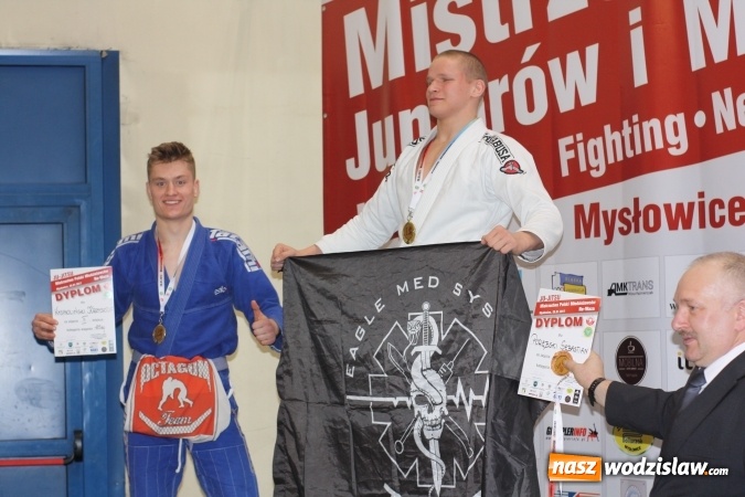 Zdjęcie w galerii na portalu naszwodzislaw.com: Zawodnicy wodzisławskiego Octagon Team z medalami Mistrzostw Polski  wiadomości z regionu