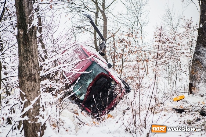 Zdjęcie w galerii na portalu naszwodzislaw.com: Wypadek na trasie Racib&oacute;rz-Lubomia. Zderzyły się dwa pojazdy wiadomości z regionu