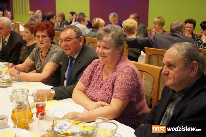 Zdjęcie w galerii na portalu naszwodzislaw.com: Rolnicy bawili się na tradycyjnej biesiadzie w Ośrodku Kultury w Połomi wiadomości z regionu