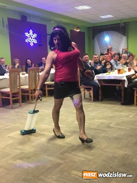 Zdjęcie w galerii na portalu naszwodzislaw.com: Rolnicy bawili się na tradycyjnej biesiadzie w Ośrodku Kultury w Połomi wiadomości z regionu