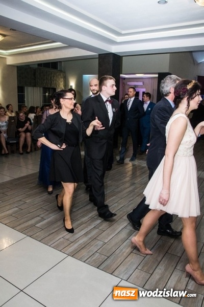 Zdjęcie w galerii na portalu naszwodzislaw.com: Tak na swojej studni&oacute;wce bawią się uczniowie LO w Rydułtowach wiadomości z regionu