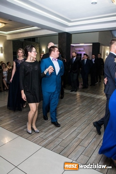 Zdjęcie w galerii na portalu naszwodzislaw.com: Tak na swojej studni&oacute;wce bawią się uczniowie LO w Rydułtowach wiadomości z regionu