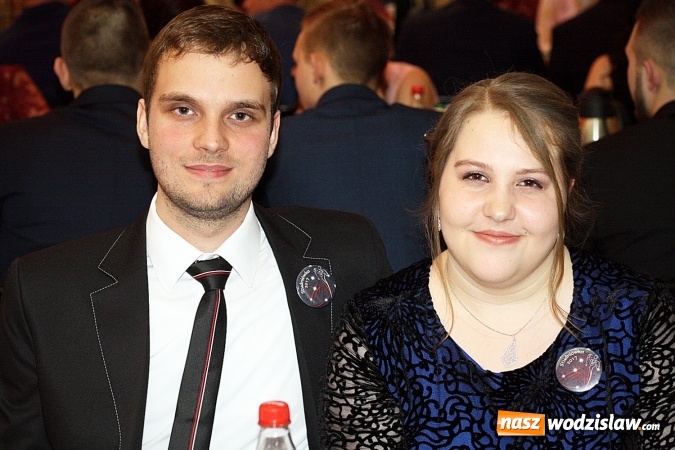 Zdjęcie w galerii na portalu naszwodzislaw.com: Studni&oacute;wka wodzisławskiego Ekonomika. Tak bawią się trzy klasy wiadomości z regionu