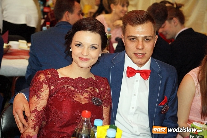 Zdjęcie w galerii na portalu naszwodzislaw.com: Studni&oacute;wka wodzisławskiego Ekonomika. Tak bawią się trzy klasy wiadomości z regionu