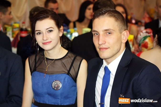 Zdjęcie w galerii na portalu naszwodzislaw.com: Studni&oacute;wka wodzisławskiego Ekonomika. Tak bawią się trzy klasy wiadomości z regionu