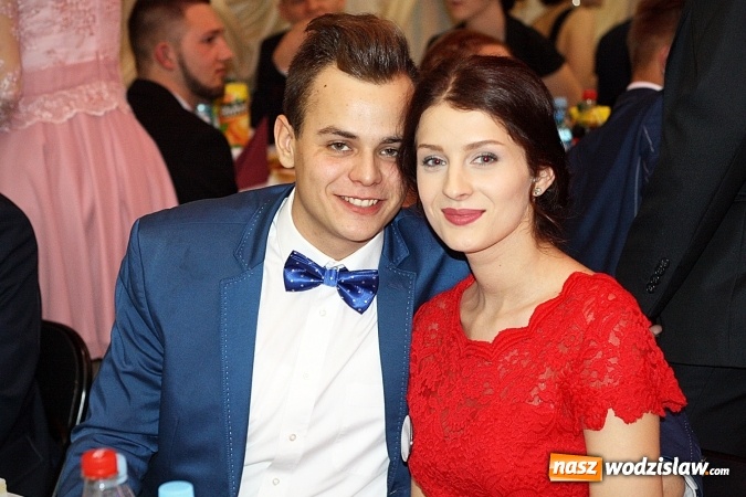 Zdjęcie w galerii na portalu naszwodzislaw.com: Studni&oacute;wka wodzisławskiego Ekonomika. Tak bawią się trzy klasy wiadomości z regionu