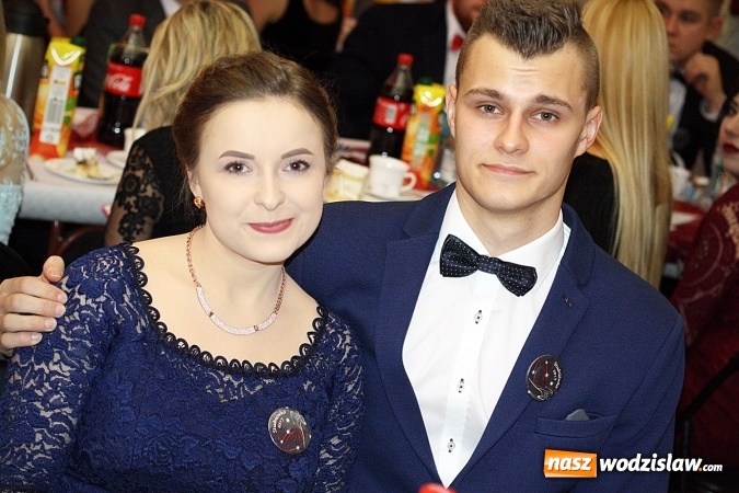 Zdjęcie w galerii na portalu naszwodzislaw.com: Studni&oacute;wka wodzisławskiego Ekonomika. Tak bawią się trzy klasy wiadomości z regionu