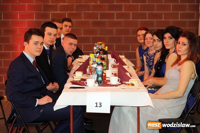 Zdjęcie w galerii na portalu naszwodzislaw.com: Studni&oacute;wka wodzisławskiego Ekonomika. Tak bawią się trzy klasy wiadomości z regionu