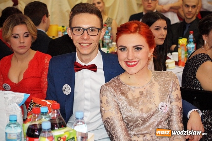 Zdjęcie w galerii na portalu naszwodzislaw.com: Studni&oacute;wka wodzisławskiego Ekonomika. Tak bawią się trzy klasy wiadomości z regionu