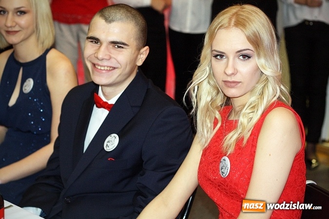 Zdjęcie w galerii na portalu naszwodzislaw.com: Studni&oacute;wka wodzisławskiego Ekonomika. Tak bawią się trzy klasy wiadomości z regionu