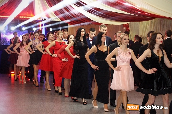 Zdjęcie w galerii na portalu naszwodzislaw.com: Studni&oacute;wka wodzisławskiego Ekonomika. Tak bawią się trzy klasy wiadomości z regionu