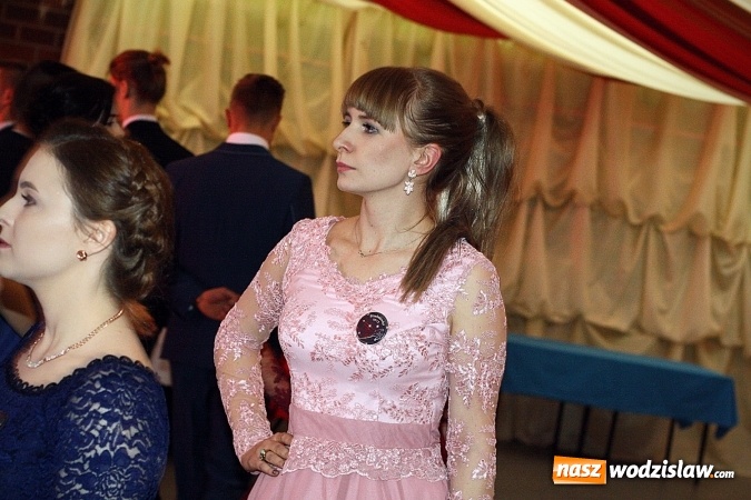 Zdjęcie w galerii na portalu naszwodzislaw.com: Studni&oacute;wka wodzisławskiego Ekonomika. Tak bawią się trzy klasy wiadomości z regionu