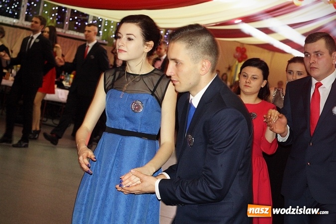 Zdjęcie w galerii na portalu naszwodzislaw.com: Studni&oacute;wka wodzisławskiego Ekonomika. Tak bawią się trzy klasy wiadomości z regionu