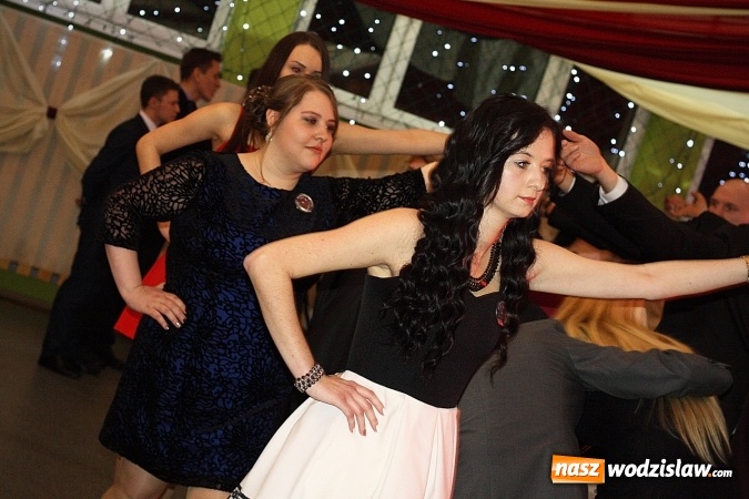 Zdjęcie w galerii na portalu naszwodzislaw.com: Studni&oacute;wka wodzisławskiego Ekonomika. Tak bawią się trzy klasy wiadomości z regionu