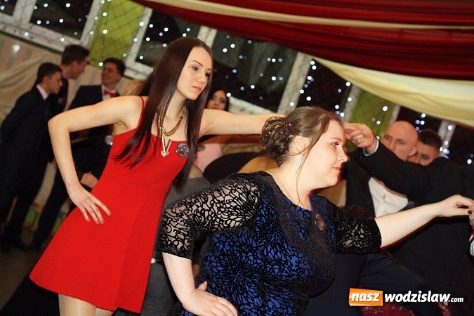 Zdjęcie w galerii na portalu naszwodzislaw.com: Studni&oacute;wka wodzisławskiego Ekonomika. Tak bawią się trzy klasy wiadomości z regionu