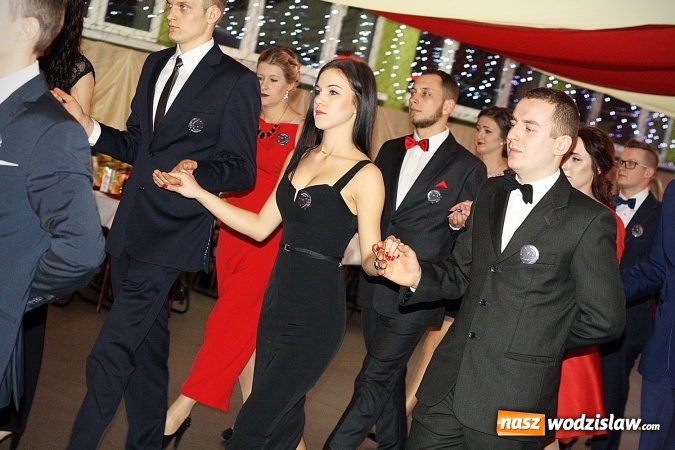 Zdjęcie w galerii na portalu naszwodzislaw.com: Studni&oacute;wka wodzisławskiego Ekonomika. Tak bawią się trzy klasy wiadomości z regionu