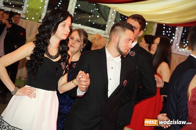 Zdjęcie w galerii na portalu naszwodzislaw.com: Studni&oacute;wka wodzisławskiego Ekonomika. Tak bawią się trzy klasy wiadomości z regionu