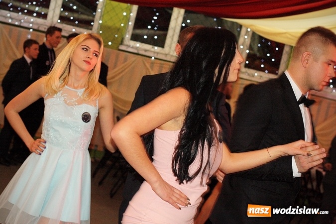 Zdjęcie w galerii na portalu naszwodzislaw.com: Studni&oacute;wka wodzisławskiego Ekonomika. Tak bawią się trzy klasy wiadomości z regionu