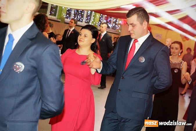 Zdjęcie w galerii na portalu naszwodzislaw.com: Studni&oacute;wka wodzisławskiego Ekonomika. Tak bawią się trzy klasy wiadomości z regionu