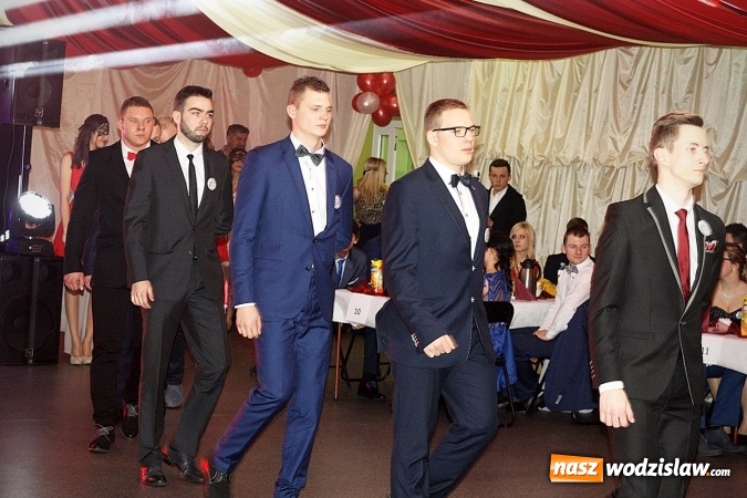 Zdjęcie w galerii na portalu naszwodzislaw.com: Studni&oacute;wka wodzisławskiego Ekonomika. Tak bawią się trzy klasy wiadomości z regionu