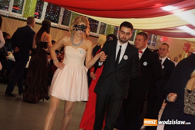 Zdjęcie w galerii na portalu naszwodzislaw.com: Studni&oacute;wka wodzisławskiego Ekonomika. Tak bawią się trzy klasy wiadomości z regionu