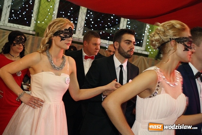 Zdjęcie w galerii na portalu naszwodzislaw.com: Studni&oacute;wka wodzisławskiego Ekonomika. Tak bawią się trzy klasy wiadomości z regionu