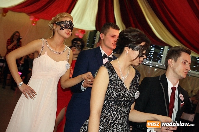 Zdjęcie w galerii na portalu naszwodzislaw.com: Studni&oacute;wka wodzisławskiego Ekonomika. Tak bawią się trzy klasy wiadomości z regionu