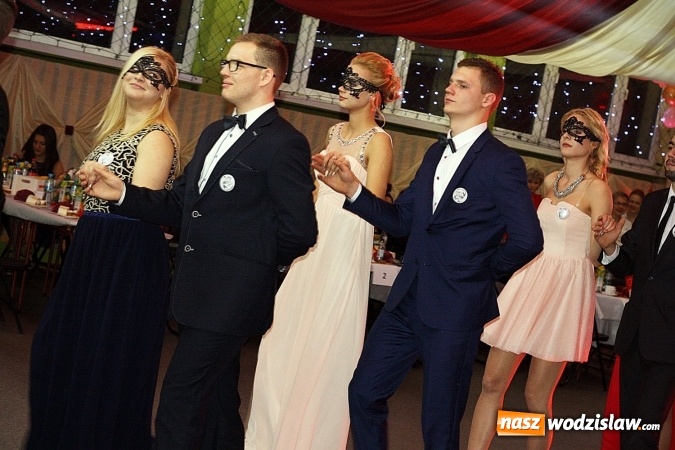 Zdjęcie w galerii na portalu naszwodzislaw.com: Studni&oacute;wka wodzisławskiego Ekonomika. Tak bawią się trzy klasy wiadomości z regionu