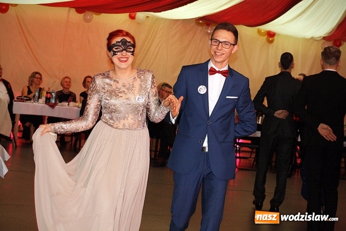 Zdjęcie w galerii na portalu naszwodzislaw.com: Studni&oacute;wka wodzisławskiego Ekonomika. Tak bawią się trzy klasy wiadomości z regionu