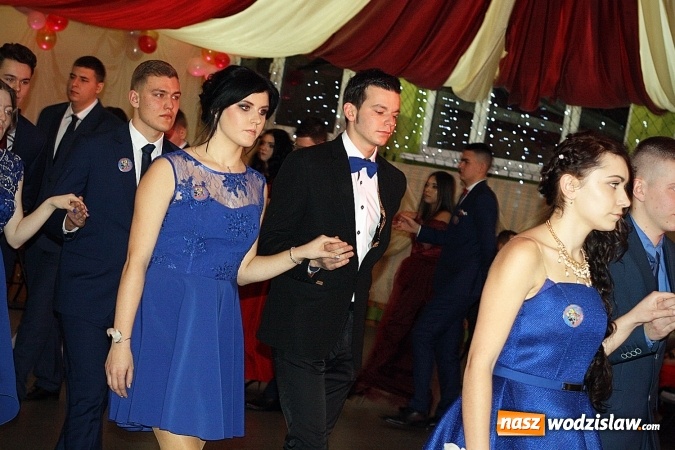 Zdjęcie w galerii na portalu naszwodzislaw.com: Studni&oacute;wka wodzisławskiego Ekonomika. Tak bawią się trzy klasy wiadomości z regionu