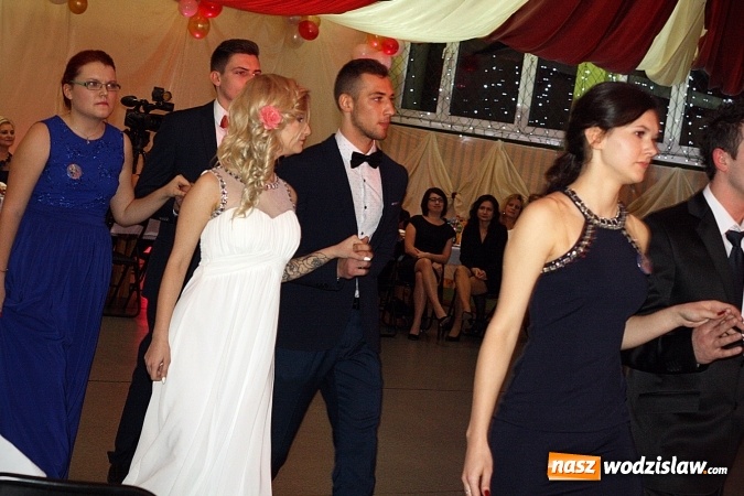 Zdjęcie w galerii na portalu naszwodzislaw.com: Studni&oacute;wka wodzisławskiego Ekonomika. Tak bawią się trzy klasy wiadomości z regionu