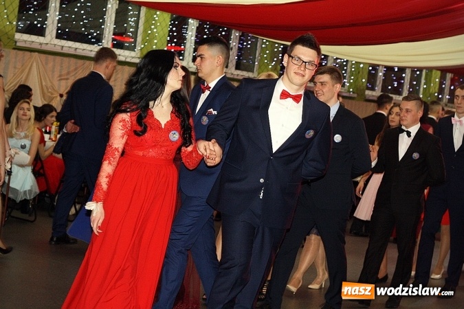 Zdjęcie w galerii na portalu naszwodzislaw.com: Studni&oacute;wka wodzisławskiego Ekonomika. Tak bawią się trzy klasy wiadomości z regionu