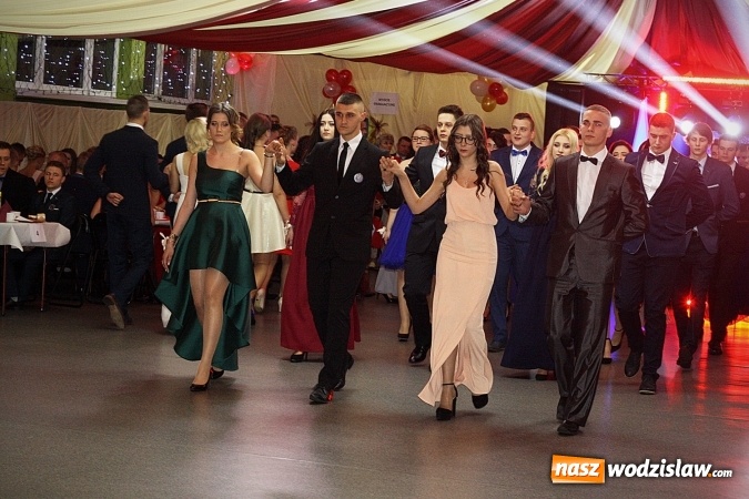 Zdjęcie w galerii na portalu naszwodzislaw.com: Studni&oacute;wka wodzisławskiego Ekonomika. Tak bawią się trzy klasy wiadomości z regionu