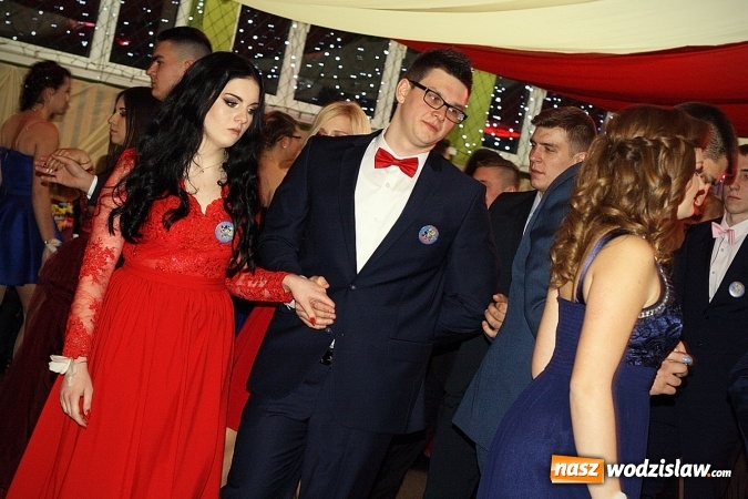 Zdjęcie w galerii na portalu naszwodzislaw.com: Studni&oacute;wka wodzisławskiego Ekonomika. Tak bawią się trzy klasy wiadomości z regionu