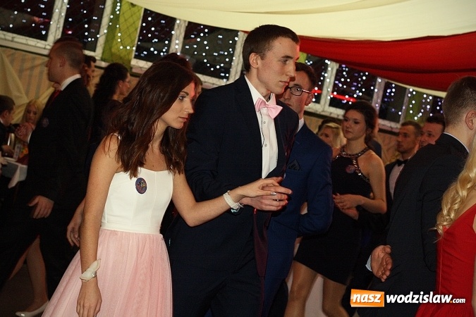 Zdjęcie w galerii na portalu naszwodzislaw.com: Studni&oacute;wka wodzisławskiego Ekonomika. Tak bawią się trzy klasy wiadomości z regionu