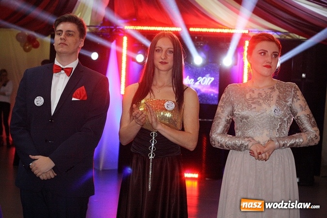 Zdjęcie w galerii na portalu naszwodzislaw.com: Studni&oacute;wka wodzisławskiego Ekonomika. Tak bawią się trzy klasy wiadomości z regionu