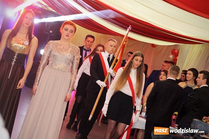 Zdjęcie w galerii na portalu naszwodzislaw.com: Studni&oacute;wka wodzisławskiego Ekonomika. Tak bawią się trzy klasy wiadomości z regionu