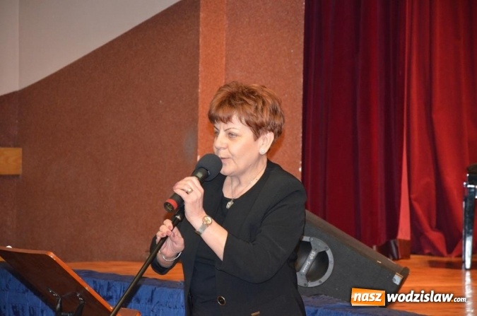 Zdjęcie w galerii na portalu naszwodzislaw.com: Zyskują, dając siebie. Kolejni uczniowie podejmują służbę wolontariacką wiadomości z regionu