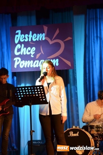 Zdjęcie w galerii na portalu naszwodzislaw.com: Zyskują, dając siebie. Kolejni uczniowie podejmują służbę wolontariacką wiadomości z regionu