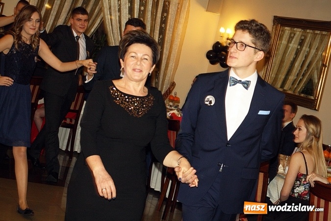 Zdjęcie w galerii na portalu naszwodzislaw.com: Za 88 dni matura. Uczniowie z ZST świętują w Gościńcu Wodzisławskim wiadomości z regionu