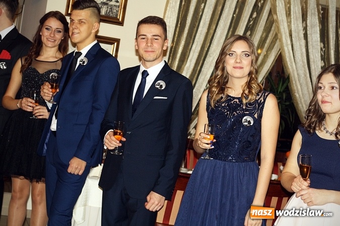 Zdjęcie w galerii na portalu naszwodzislaw.com: Za 88 dni matura. Uczniowie z ZST świętują w Gościńcu Wodzisławskim wiadomości z regionu