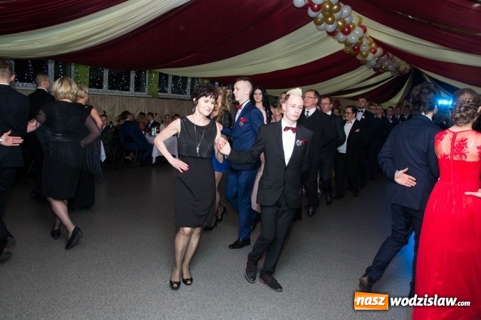 Zdjęcie w galerii na portalu naszwodzislaw.com: Drugi dzień studniówek w wodzisławskim Ekonomiku  wiadomości z regionu