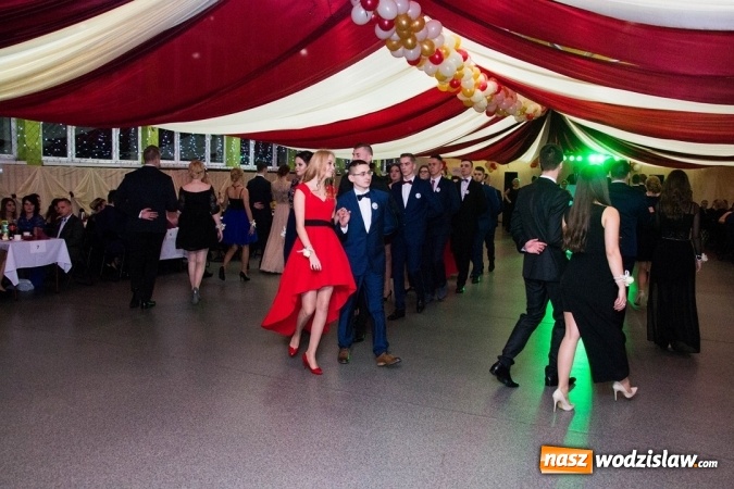 Zdjęcie w galerii na portalu naszwodzislaw.com: Drugi dzień studniówek w wodzisławskim Ekonomiku  wiadomości z regionu