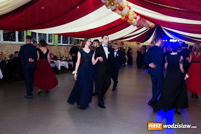 Zdjęcie w galerii na portalu naszwodzislaw.com: Drugi dzień studniówek w wodzisławskim Ekonomiku  wiadomości z regionu