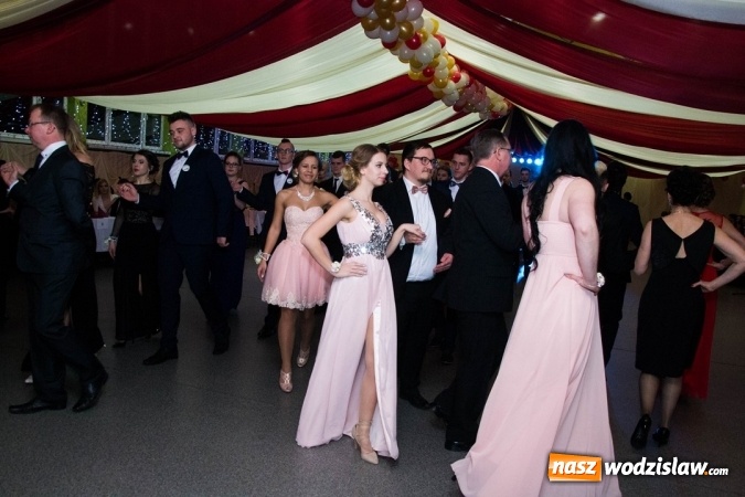 Zdjęcie w galerii na portalu naszwodzislaw.com: Drugi dzień studniówek w wodzisławskim Ekonomiku  wiadomości z regionu