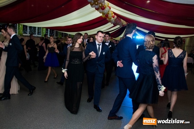 Zdjęcie w galerii na portalu naszwodzislaw.com: Drugi dzień studniówek w wodzisławskim Ekonomiku  wiadomości z regionu