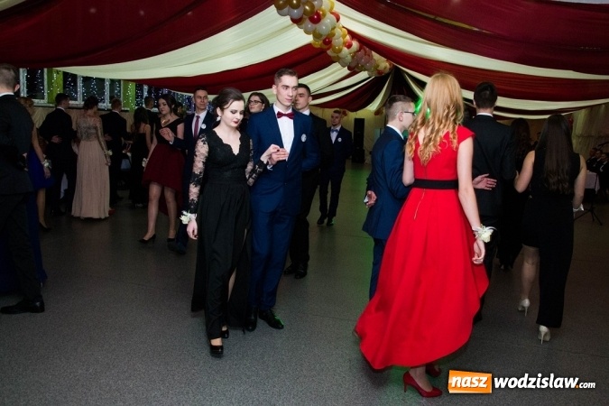 Zdjęcie w galerii na portalu naszwodzislaw.com: Drugi dzień studniówek w wodzisławskim Ekonomiku  wiadomości z regionu